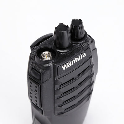 2W ισχύς εξόδου Walkie Talkie με αντίσταση κεραίας 50Ω και επαναφορτιζόμενη μπαταρία