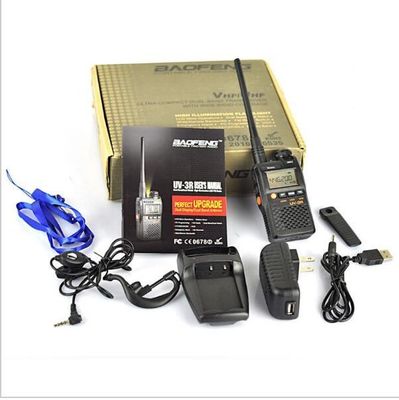 Walkie Talkie UV-3R Δύο ζώνες μακράς εμβέλειας UHF VHF Handy Two Way Radio με οθόνη LCD