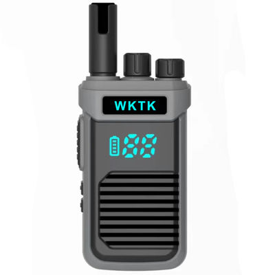 Δύναμη εξόδου 2W UHF Walkie Talkie G86 400-470MHz με IPX-1 αντίσταση στο νερό