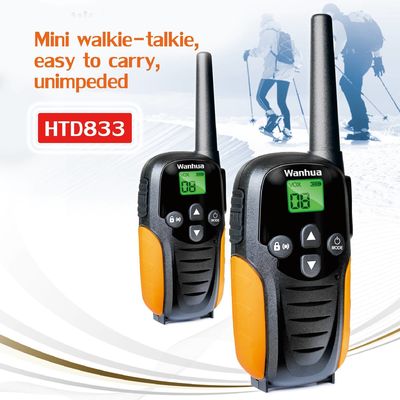 Χεριζόμενο Walkie Talkie Dual Band VHF UHF Φορητό ψηφιακό ραδιόφωνο με πλήρη μπαταρία