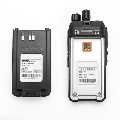 Μεγάλης χωρητικότητας φορητό ραδιόφωνο UHF VHF Δύο τρόποι για πεζοπορία Κατασκηνώσεις Εστιατόρια