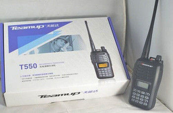 Πιο ισχυρό walkie talkie T550 VHF/UHF με ισχύ εξόδου 4W και 16 κανάλια αποθήκευσης