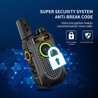 2W Διπλή άδεια PTT Χωρίς TC18 Παιδικά Ραδιόφωνο 3KM κρυπτογράφηση Walkie Talkies