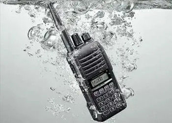 200g Walkie-Talkie διπλής συχνότητας Ανερόστεγος και ψηφιακός για εξωτερική επικοινωνία