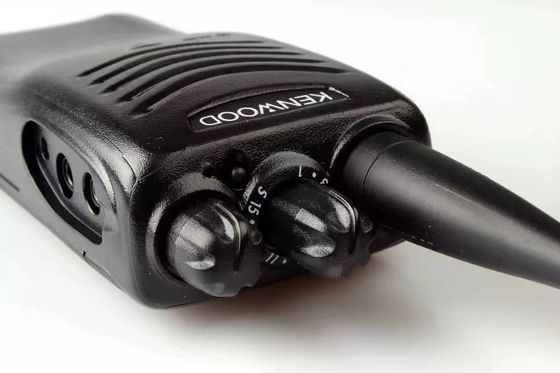 Προσαρμοσμένο φορητό TK2000 TK3000 διπλή ζώνη VHF UHF Walkie-Talkie για ομαδική επικοινωνία