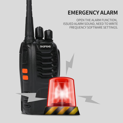BF888S Δύοδρομος Ραδιοφώνου 5W Δύναμη εξόδου 400-470MHZ Συχνότητα και χειροκίνητο τερματικό στυλ