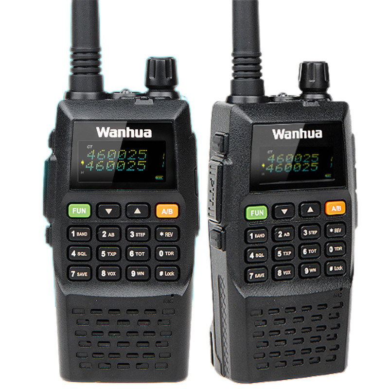 Έξυπνο σύστημα περιπολικής αποστολής Walkie Talkie 6W RF ισχύς και 2500mAh χωρητικότητα μπαταρίας