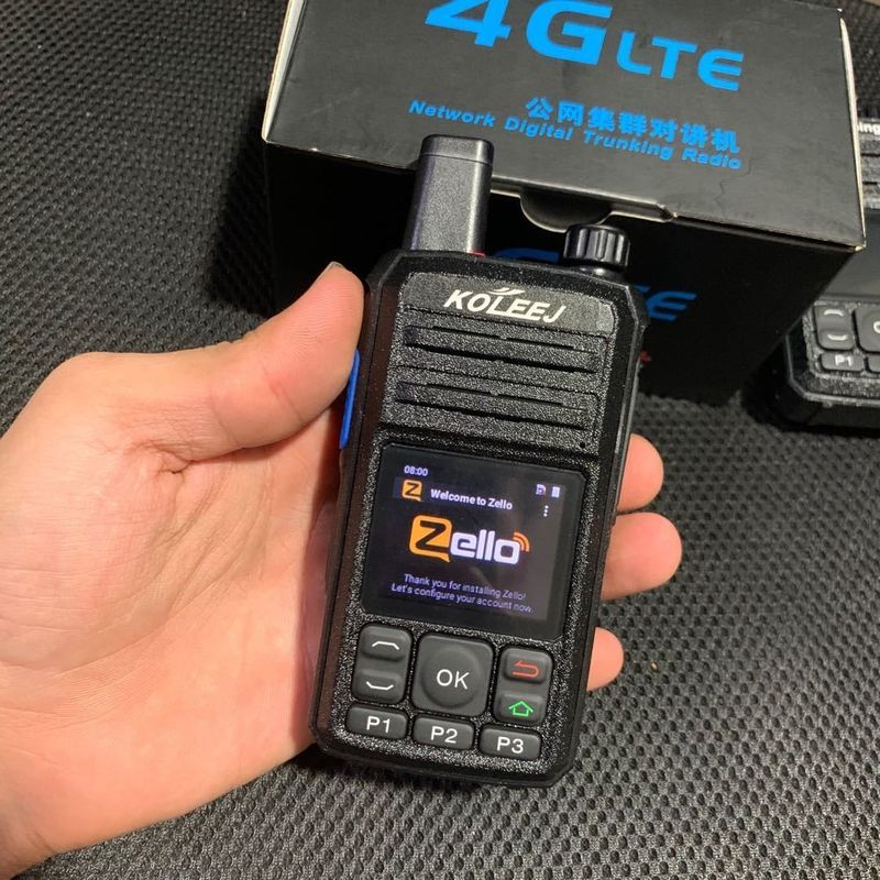 Κουδούνιμο 4G Walkie Talkie με GPS WCDMA κάρτα SIM WiFi Bluetooth και Zello ασύρματη